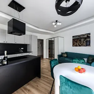 Kazou Arkadia Warsaw