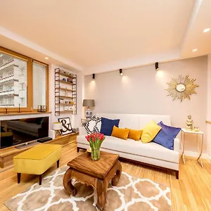 Golden With Air Condition By Your Freedom Apartament