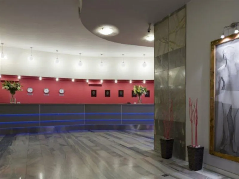 大都会酒店 华沙 3*,  波兰