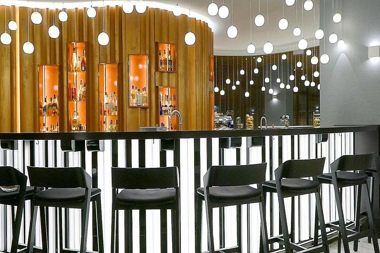 大都会酒店 华沙 3*,  波兰